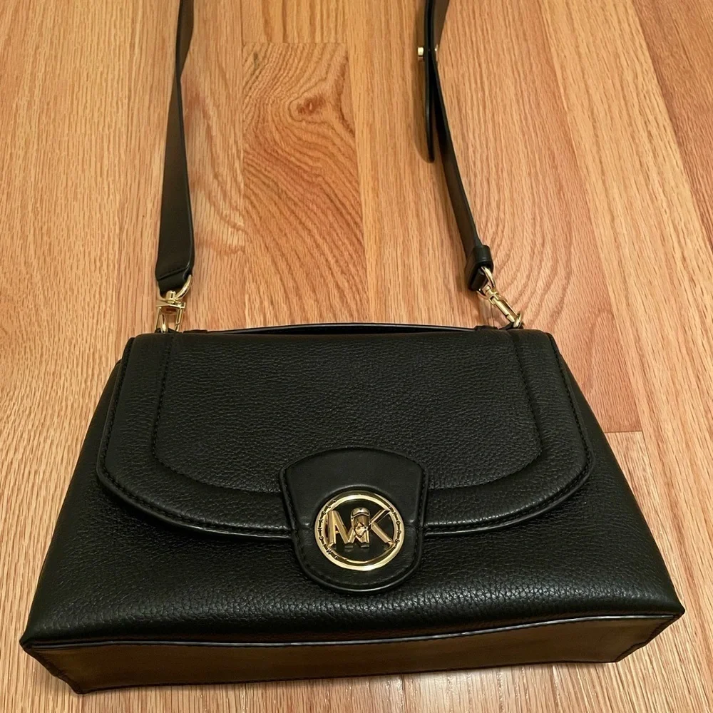 Michael Kors Black Bowery Pebbled Leather Purse